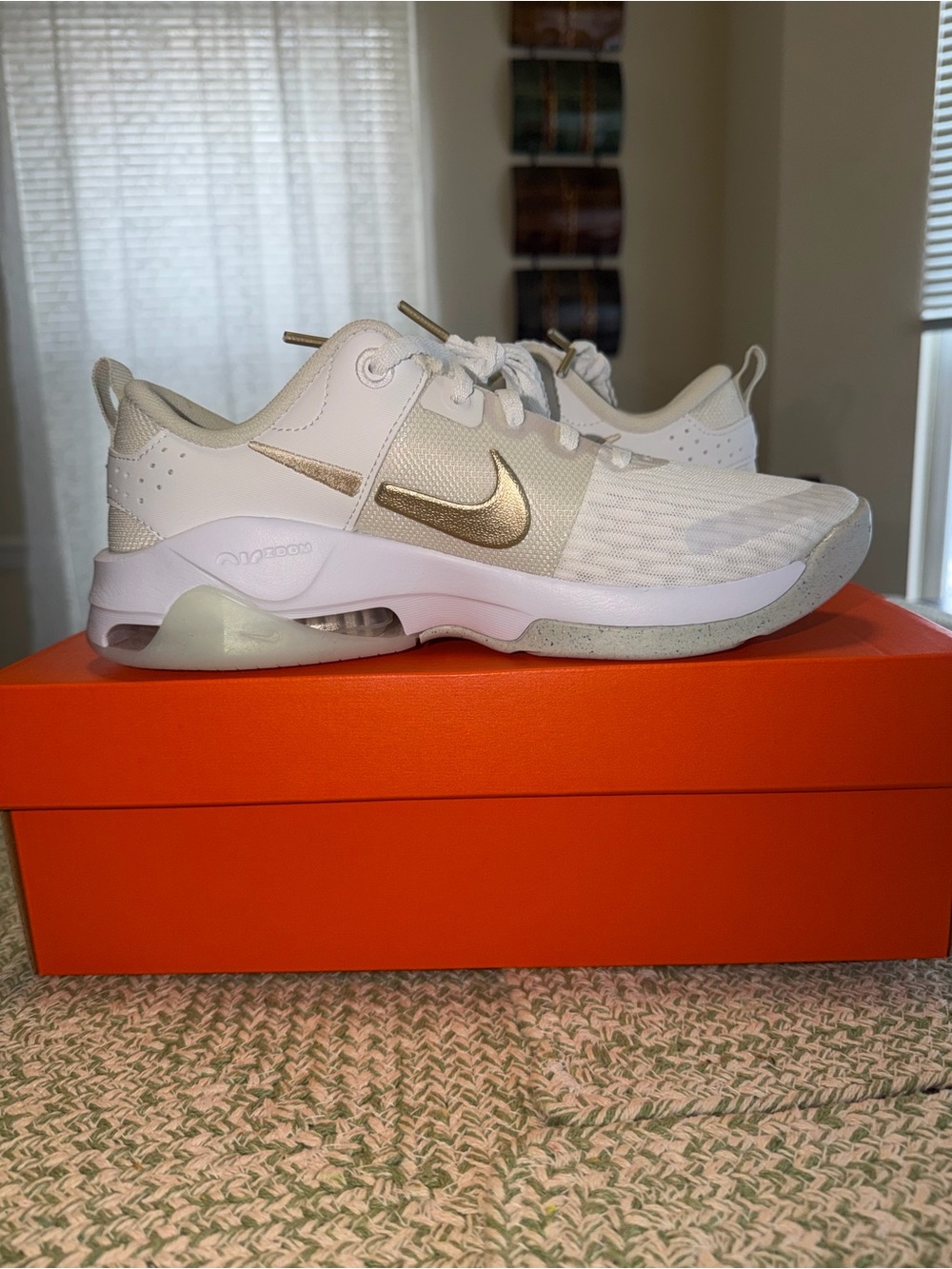 Nike Zoom Bella 6 PRM White and Metallic Gold Women's Sneakers size 8.5 new!!